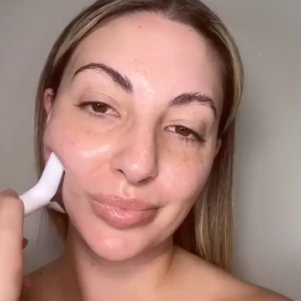 Femvy 3-in-1 Face and Neck Sculpting Tool - Image 9